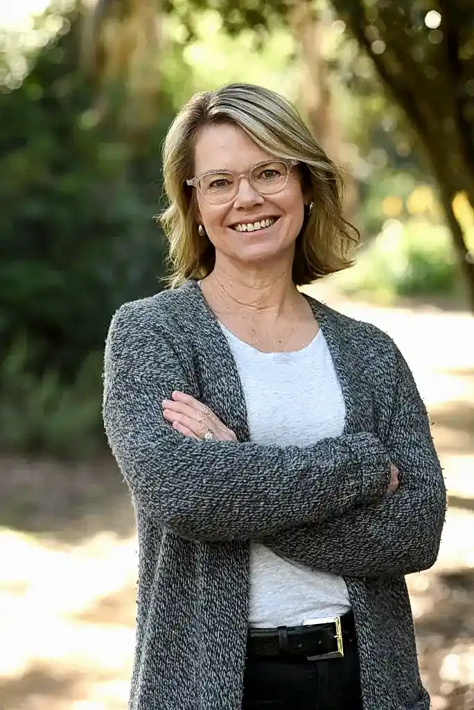 Debra Interior Joy - Interior Designer